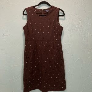 Lands End-it has pockets 
10P
Brown w white/tan polka dots